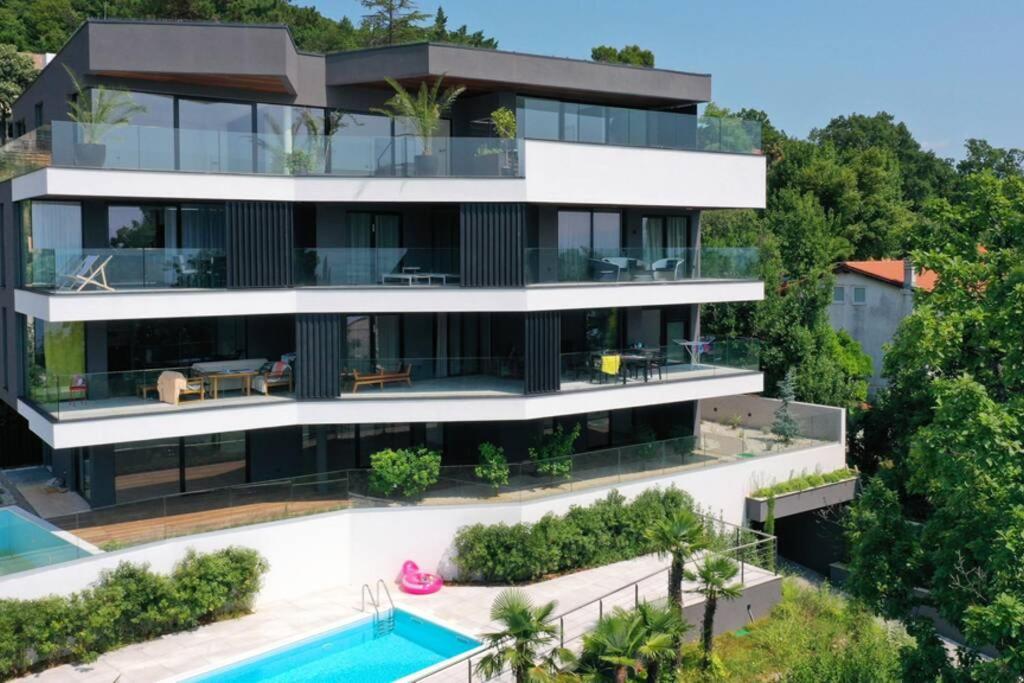 Marena - Trees To Seas Luxury Escape Abbazia